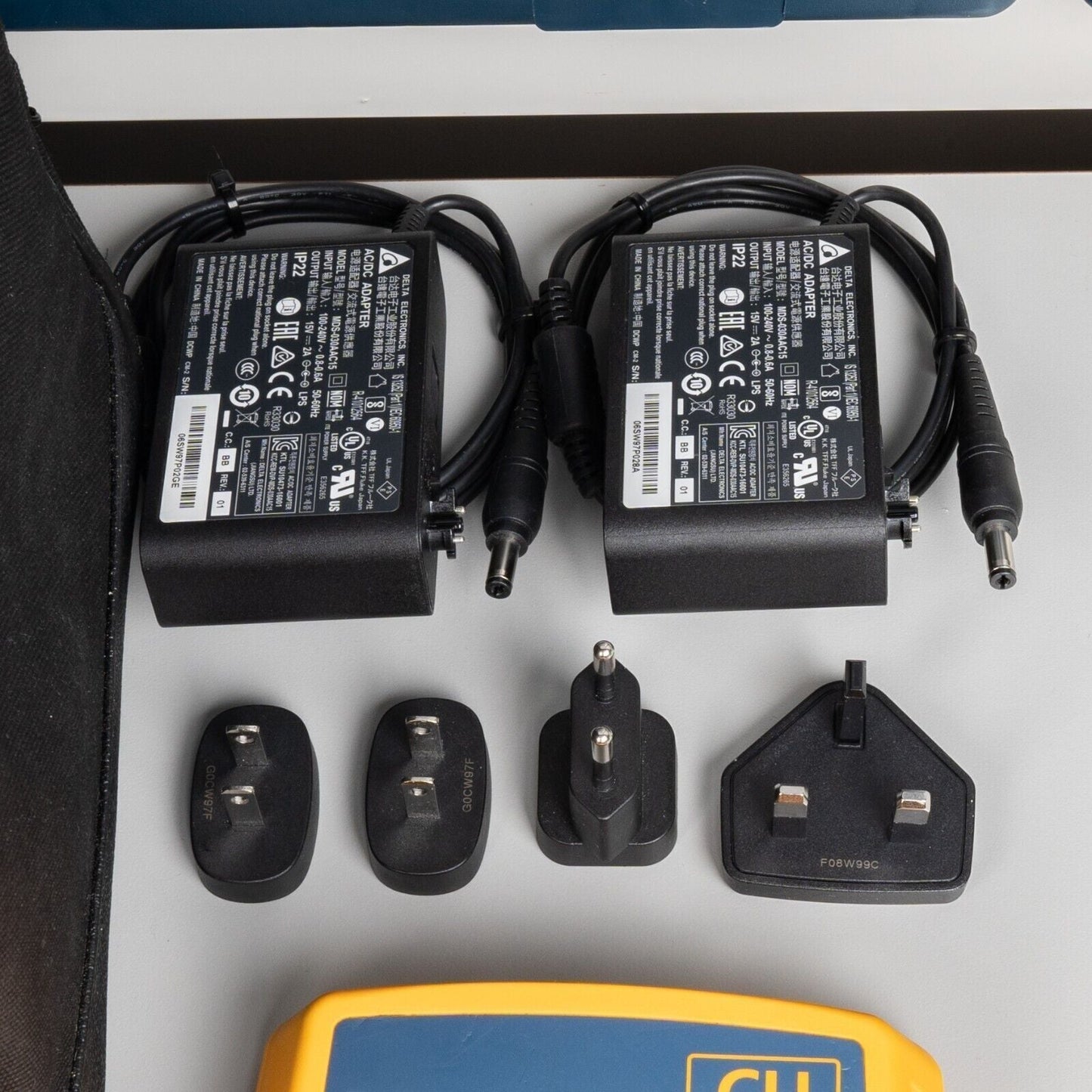 Fluke Versiv 2 DSX2-8000 2Ghz CableAnalyzer Cat8 Cat6a Cable Certifier DSX-8000